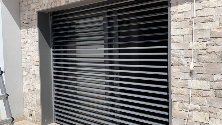 instalación persianas aluminio pvc